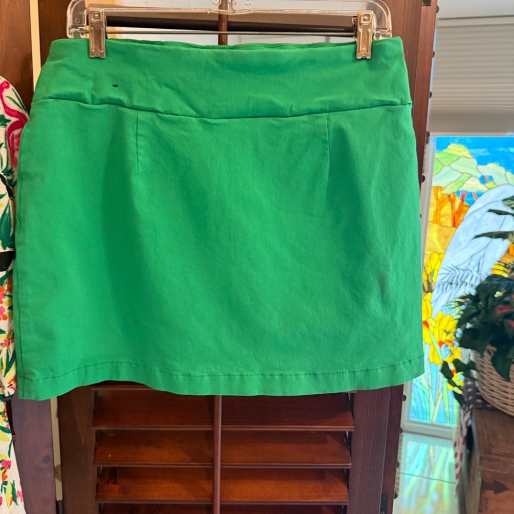 LIMITED TIME: 3 FOR $30. , GREEN SKORT, LP - Picture 3 of 7